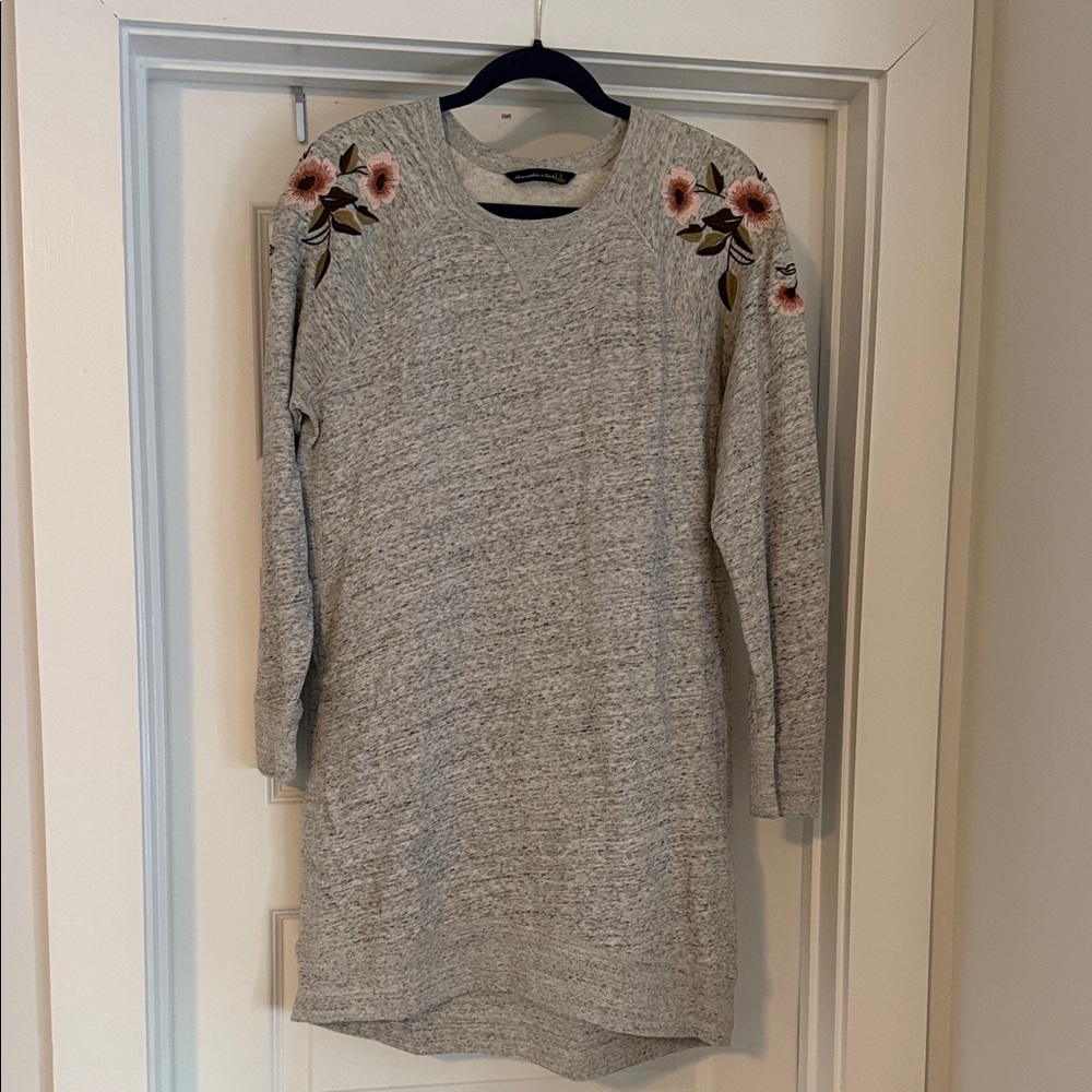 Abercrombie & Fitch Heather Gray Floral Sweater Dress